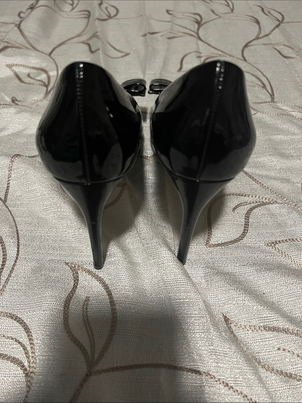 Salvatore Ferragamo Black Patent Leather Bow Pumps with Gold Plaque - Picture 6 of 11